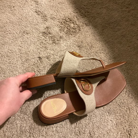 Valentino Garavani VLogo Signature sandals - Picture 5 of 7